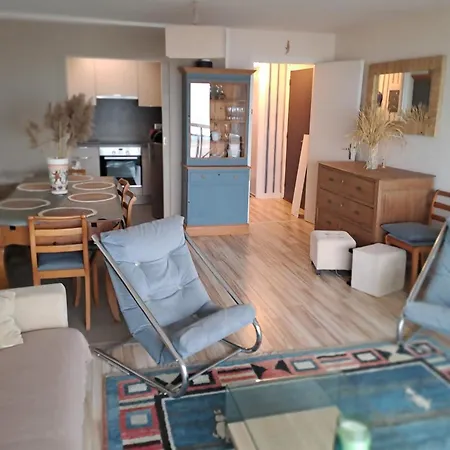 Spacious 3-bedroom Near The